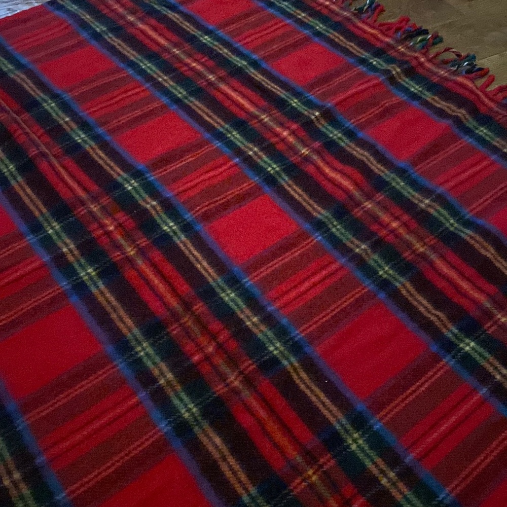 Wool lap blanket